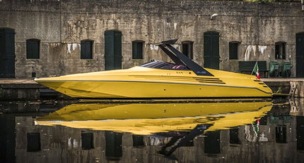 Riva Ferrari 32 - 3980_10672462_0.jpg