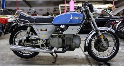 Diese über 100 Motorräder starke Sammlung steht zum Verkauf