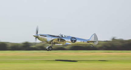 Bidding godspeed to the Silver Spitfire as it begins The Longest Flight 01_final.jpg