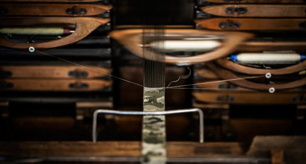 Wie entstehen eigentlich die bunten Uhrarmbänder von Tudor?