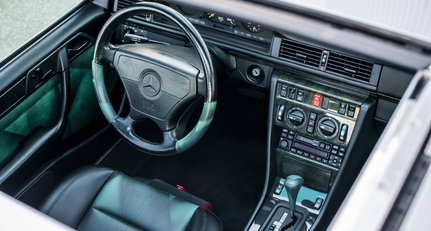 Wie hätten Sie gern Ihren Mercedes E 500? Mit extra Airbrush, bitte!