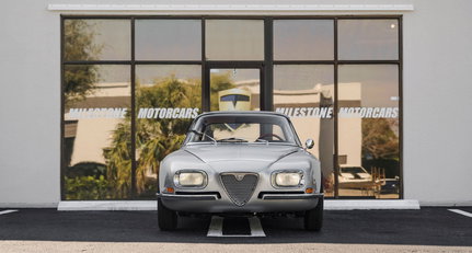 Alfa Romeo and Zagato joined forces for this low-slung coupé alla Milanese