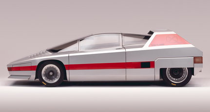 Der Alfa Romeo Navajo war Bertones Antwort auf Kampfstern Galactica