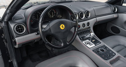 Fahren Sie den ultimativen, von Michael Schumacher spezifizierten Ferrari 456