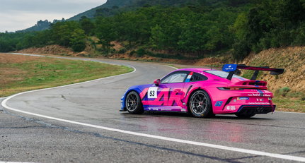 Choose speedy d'livery with the Porsche 992 GT3 L'Art Car