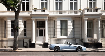 Aston Martin DB9 Volante: Celebrating in style