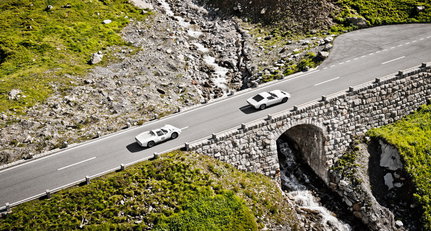 Durch die Schweizer Alpen - mit Lamborghini Miura und Porsche 906