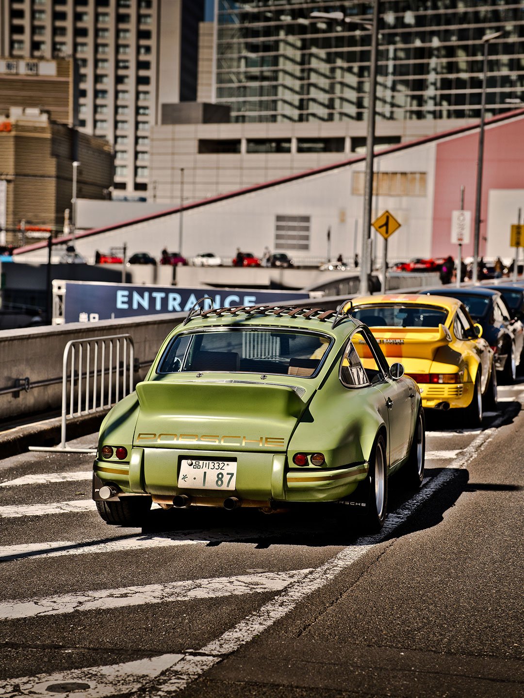 Porsches take over Tokyo Expressway at First Luftgekühlt in Japan