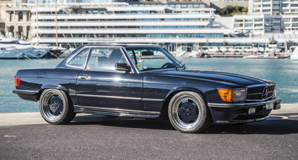 This Mercedes 560 SL 6.0 AMG hammered away the businessman’s blues