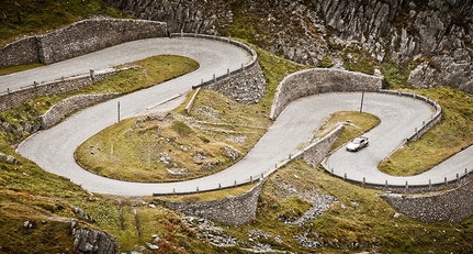Sure-footed Porsches curve-hunting on the ‘Mille Miglia of the Alps’