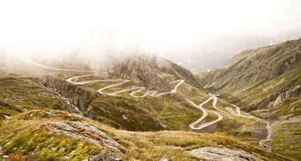 The greatest driving routes in the Alps