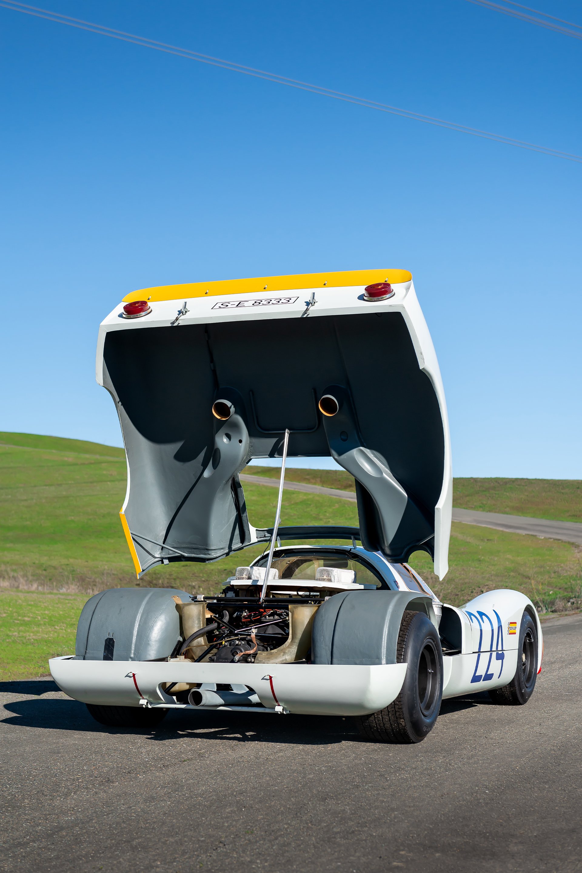 Quick Vic' Elford won the Targa Florio racing this Porsche 907K
