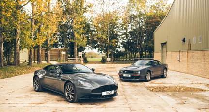 Zwei Aston Martin, eine Hommage an 20 Jahre Classic Driver