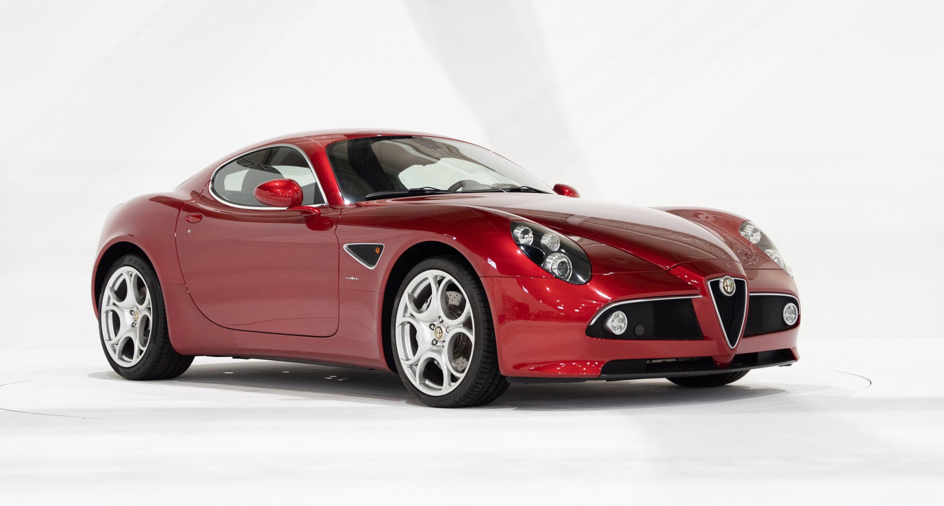 You haven't seen an Alfa Romeo 8C this clean since 2009 | Classic