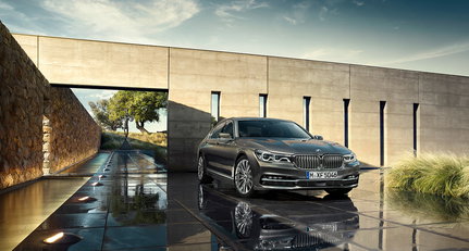 New BMW 7 Series slims down as it smartens up