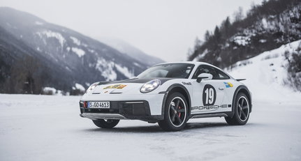 Tanz auf dem Eis im neuen Porsche 911 Dakar