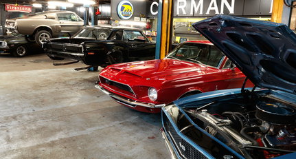Carmania: Hamburgs musterhafte Mustang-Garage
