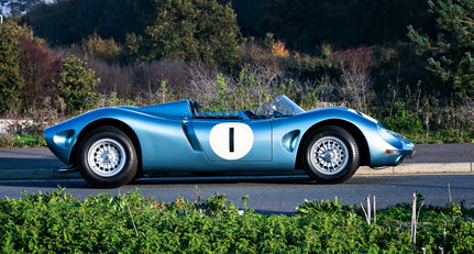 Zurück auf die Rennstrecke mit diesem glorreichen Bizzarrini P538 Spider