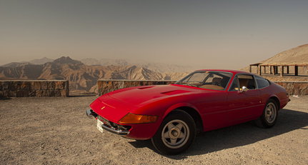 What Alps? The pleasures of driving a Ferrari Daytona in the Emirates