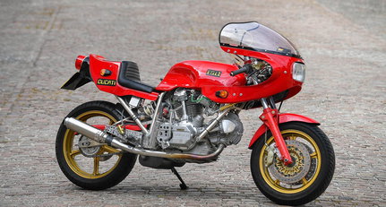 Diese Egli-Ducati 900SS aus den 1980ern ist eine echte Rennmaschine für die Straße