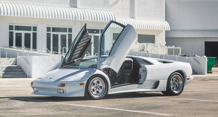You won’t believe how the Lamborghini factory looked in 1992