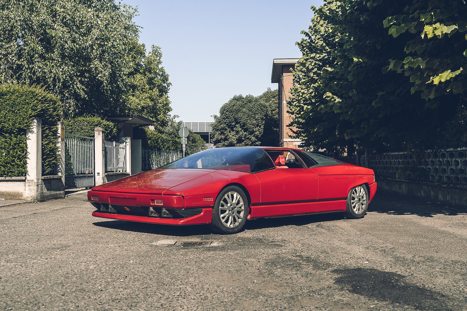This Gandini-designed Cizeta prototype might be the missing link