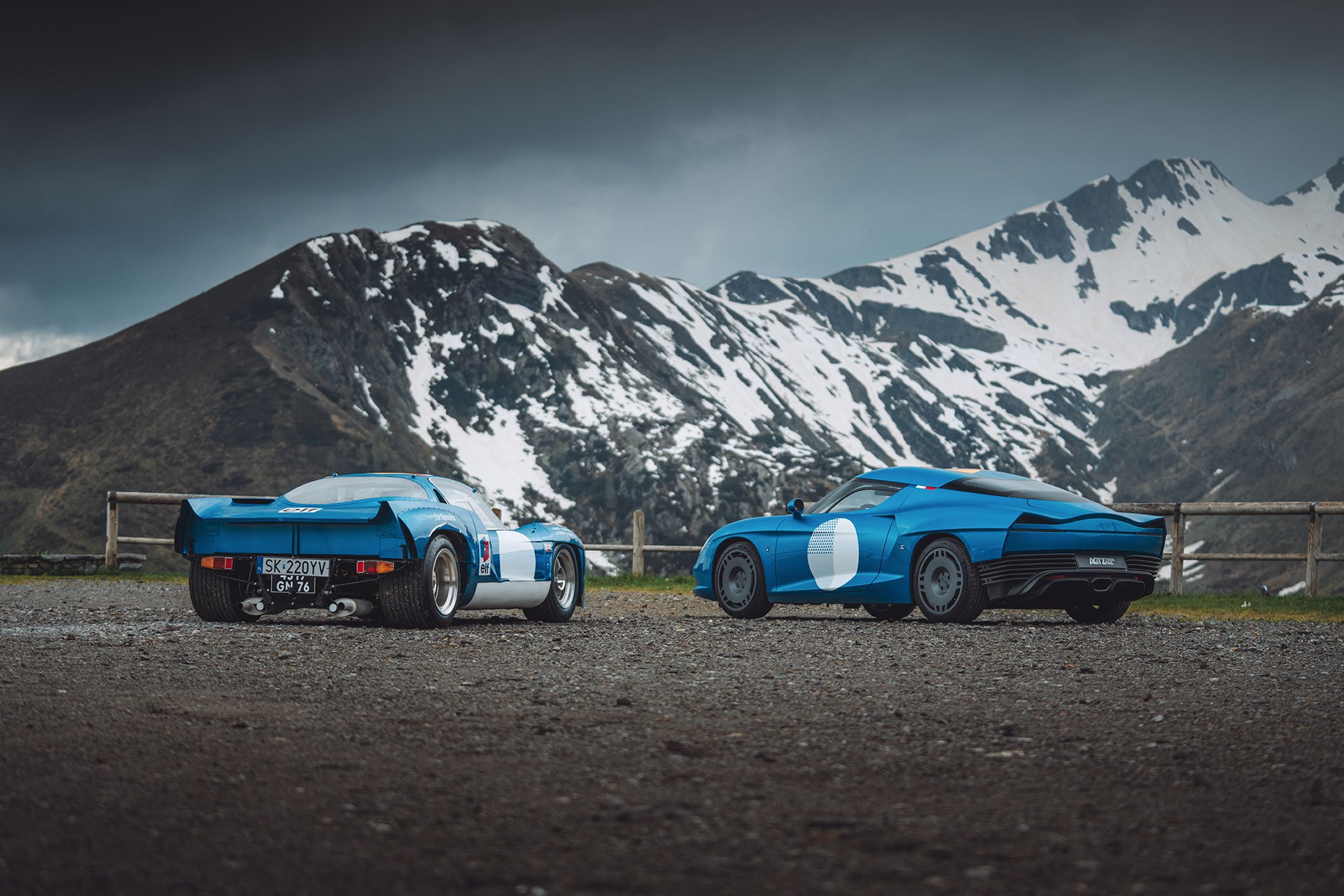 エイドリアン・ガーヴィッツ /AOR /２枚 We ride shotgun over Passo San Marco in the AGTZ Twin Tail
