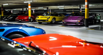 In dieser unglaublichen Tiefgarage sind nur Lamborghinis erlaubt!