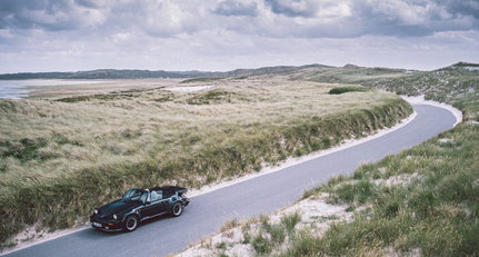 Who dares to go flat-out in the Porsche 930 Flatnose?