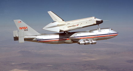 Snapshot, 1977: Das Space Shuttle Enterprise fliegt huckepack