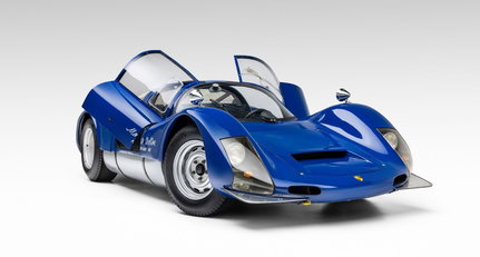 You wouldn't be the first to crash this Porsche 906 into a police car