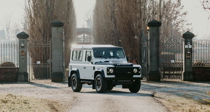 Diese 10 perfekten Land Rover Defender stehen zum Verkauf. Welchen würden Sie wählen?