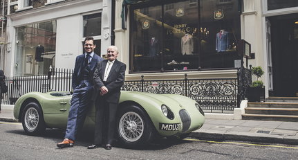 Mit dem Jaguar C-Type in der