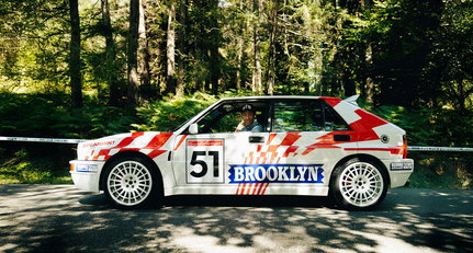 TUTTO BENE announces their return with Sega Rally-style teaser!