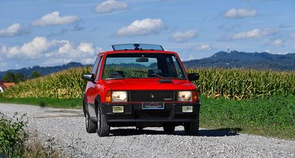 The Bertone-styled Innocenti De Tomaso is the Mini’s raunchy Italian cousin