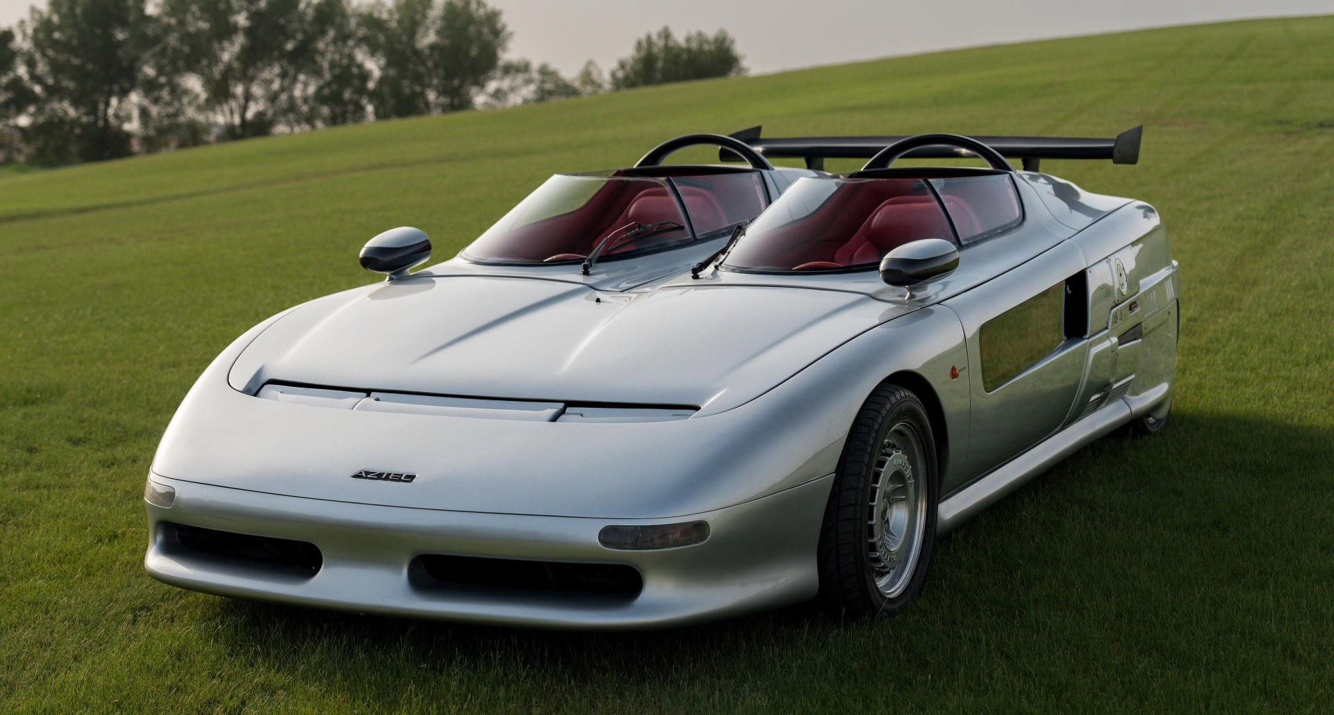 希少 洋書 『giugiaro ITALDESIGN』 The Italdesign Aztec Barchetta proves why Giugiaro was 'Car