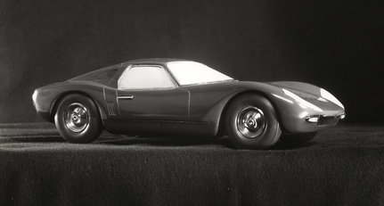 Hat in Wirklichkeit die Carrozzeria Touring den Miura entworfen?