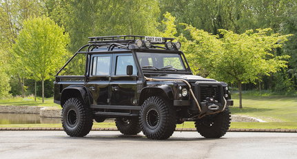Don’t honk – we’re daydreaming about these custom Land Rovers