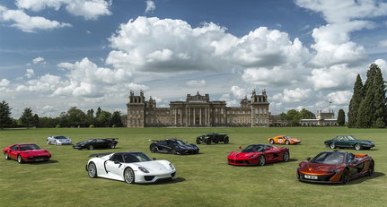 Classics and hypercars mark Salon Privé 2015 launch event