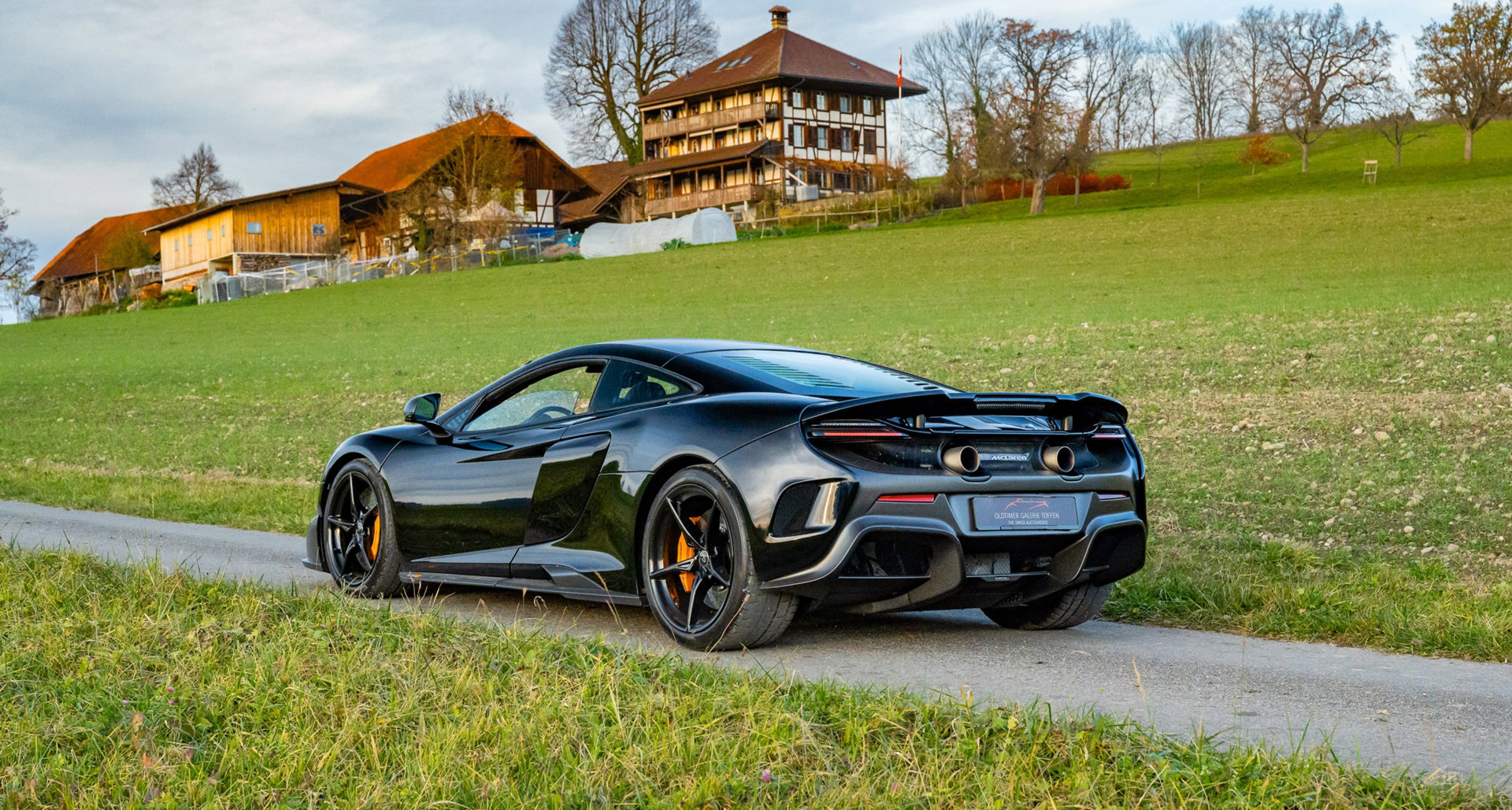 Is this secretly the best driver's McLaren since the F1? | Classic