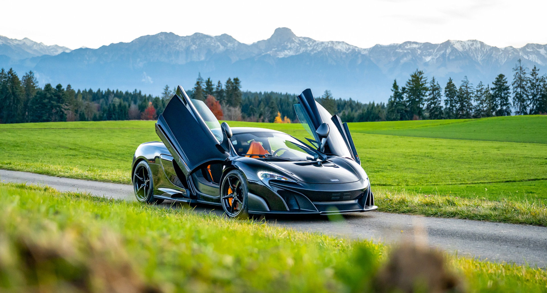 Is this secretly the best driver's McLaren since the F1? | Classic