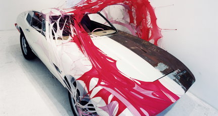 Milly's Maserati: Ein Ghibli in Strumpfhosen