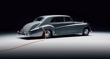 Mit diesem elektrischen Rolls-Royce Phantom in glückseliger Stille waften