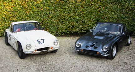 These two TVR Griffith 200s could not be more different