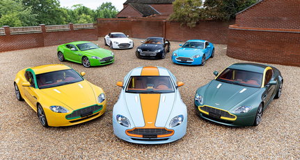 Ein Regenbogen nach Maß – 7 farbmächtige Aston Martin Vantage nur für Sie