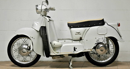 1962 Moto Guzzi Galletto 5aa2889a3539c.jpg
