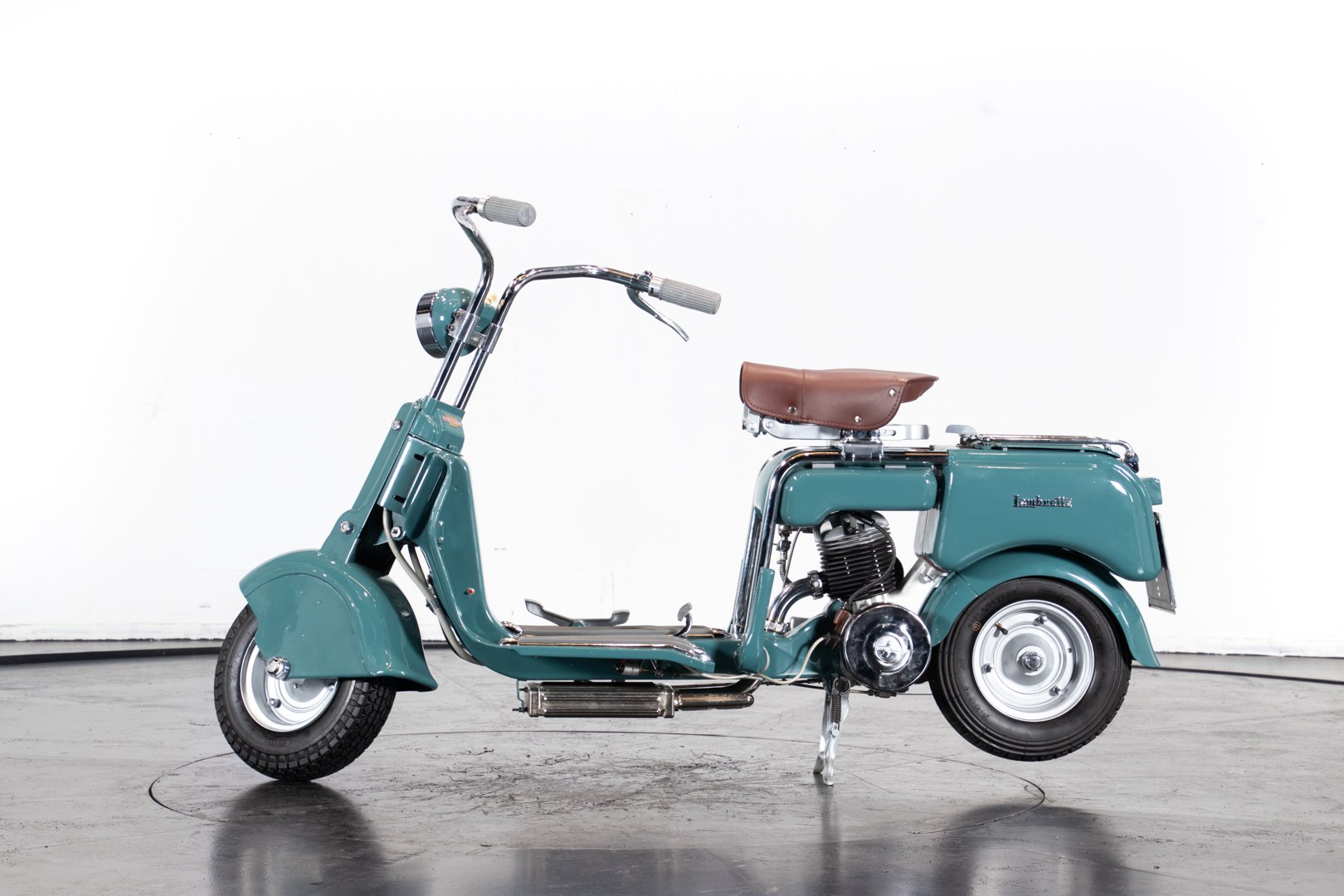 innocenti_lambretta_150_a-8_1.