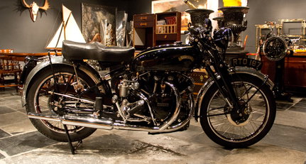 1952 Vincent Black Shadow vincent-black-shadow-1.jpg