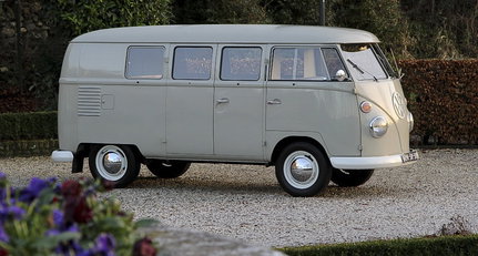 1959 VW T1 - T1 Kombi - First Paint 001.jpg