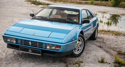 1987 Ferrari Mondial 001.jpg